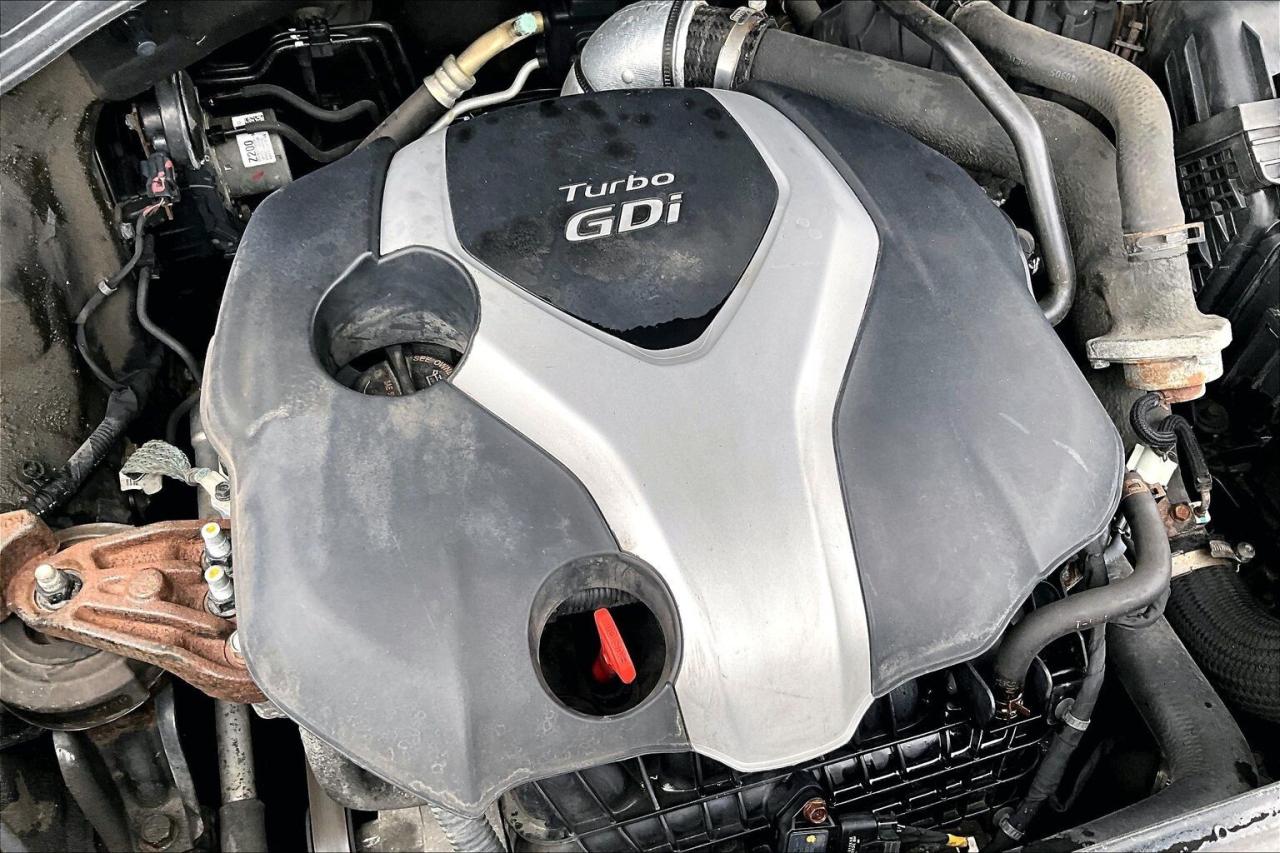 2015 Hyundai Santa Fe Sport 2.0T Limited | Vented Leather | Panoroof | AWD Photo