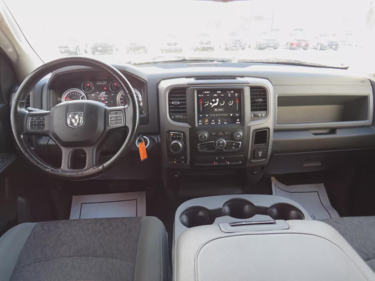 2020 RAM 1500 Classic Express (**CLEAN TITLE/NO ACCIDENTS!!**SAFETY/CERTIFIED!!**4WD**TRAILER HITCH**TRI-FOLD TONNEAU COVER**RUNNING BOARDS**REMOTE START**POWER SEATS**DIGITAL TOUCHSCREEN**HEATED SEATS/STEERING WHEEL**REVERSE CAMERA**DUAL CLIMATE CONTROL**BLUETOOTH**CRUISE CON Photo3