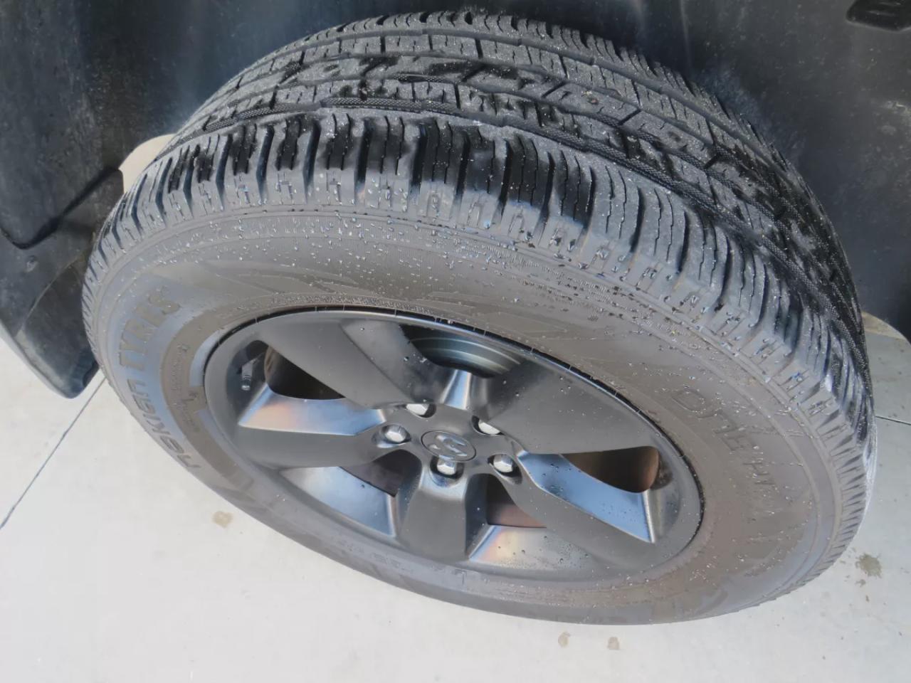 2020 RAM 1500 Classic Express (**CLEAN TITLE/NO ACCIDENTS!!**SAFETY/CERTIFIED!!**4WD**TRAILER HITCH**TRI-FOLD TONNEAU COVER**RUNNING BOARDS**REMOTE START**POWER SEATS**DIGITAL TOUCHSCREEN**HEATED SEATS/STEERING WHEEL**REVERSE CAMERA**DUAL CLIMATE CONTROL**BLUETOOTH**CRUISE CON Photo