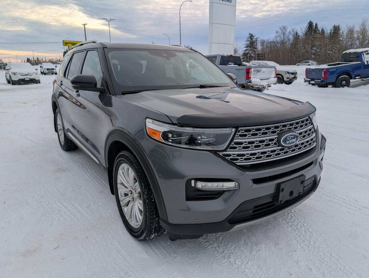 2021 Ford Explorer LIMITED Photo2