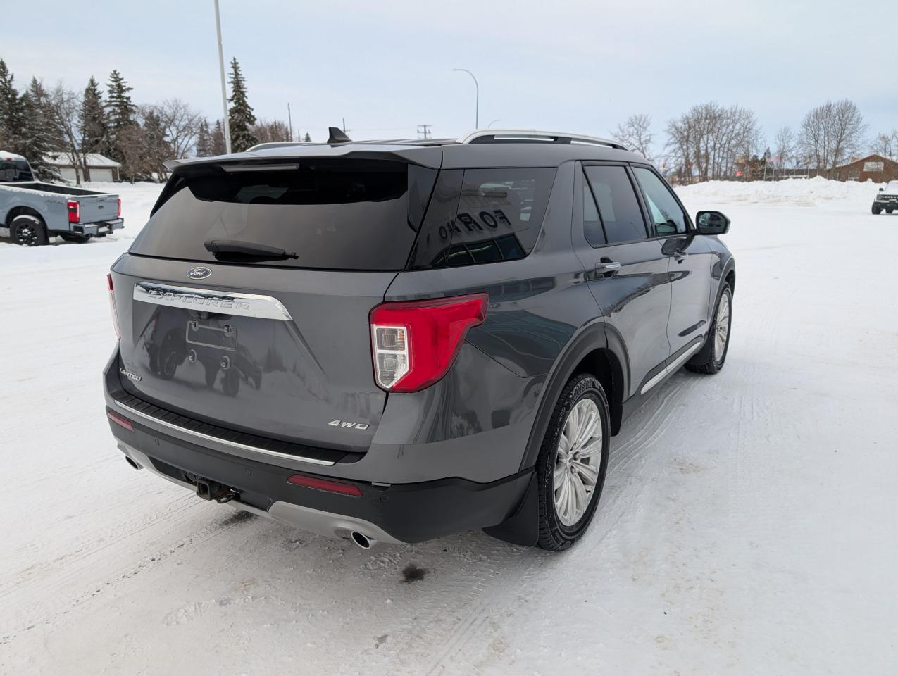 2021 Ford Explorer LIMITED Photo4