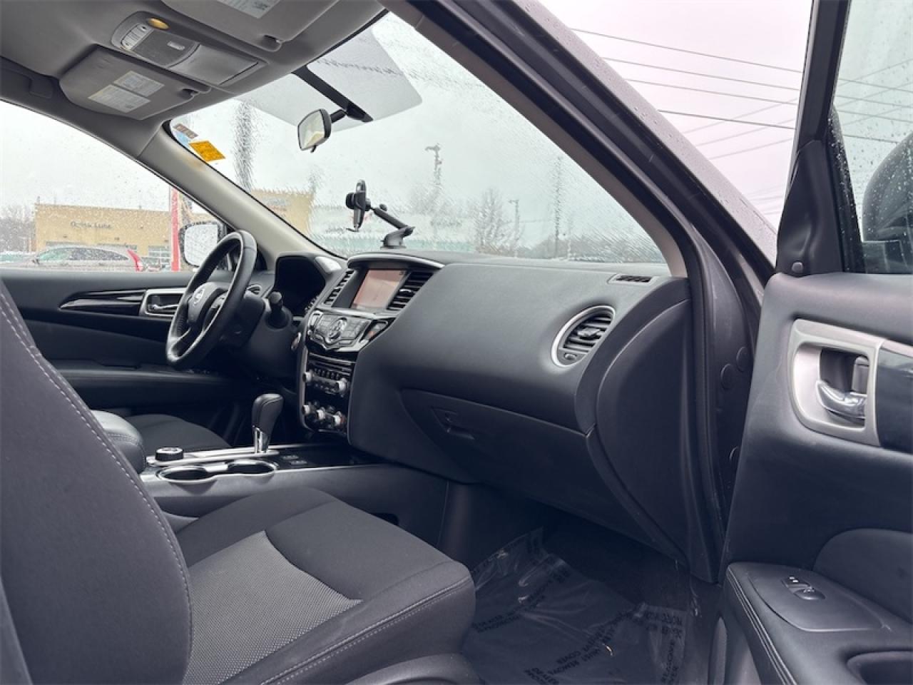 2020 Nissan Pathfinder SV Tech  - Navigation -  Heated Seats Photo