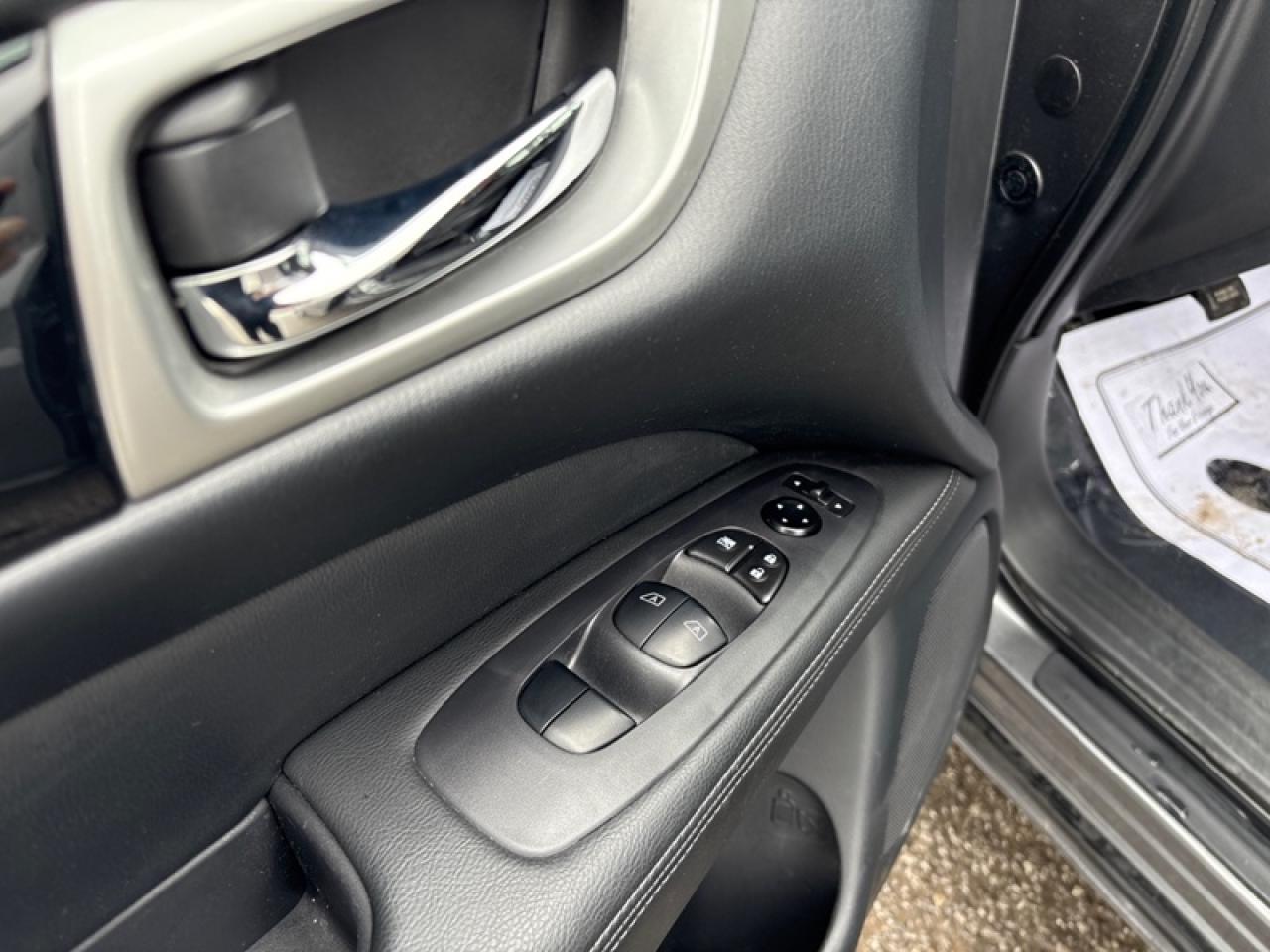 2020 Nissan Pathfinder SV Tech  - Navigation -  Heated Seats Photo