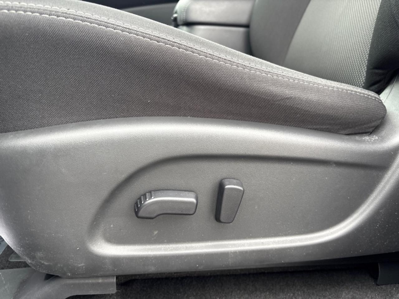 2020 Nissan Pathfinder SV Tech  - Navigation -  Heated Seats Photo