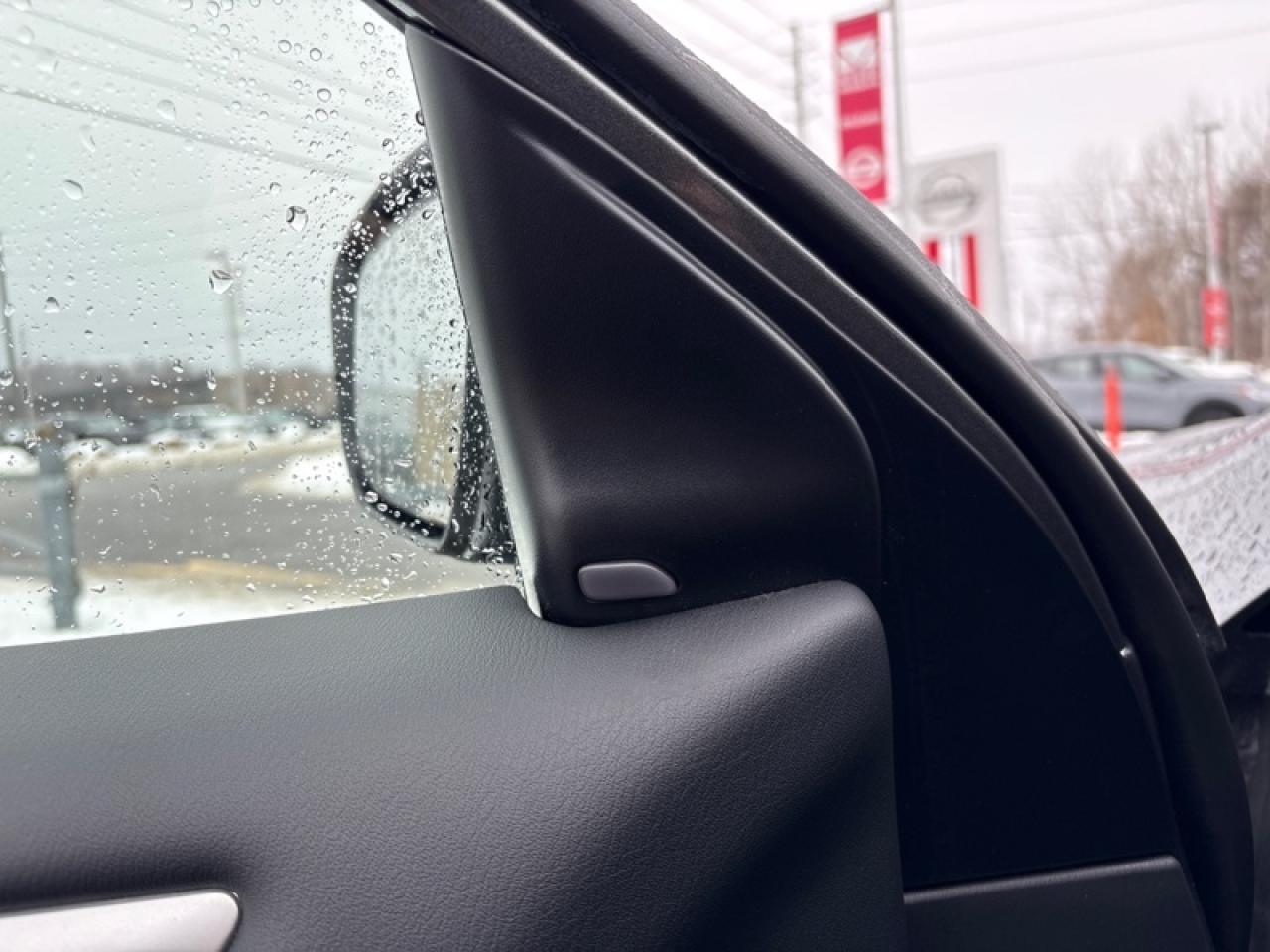 2020 Nissan Pathfinder SV Tech  - Navigation -  Heated Seats Photo