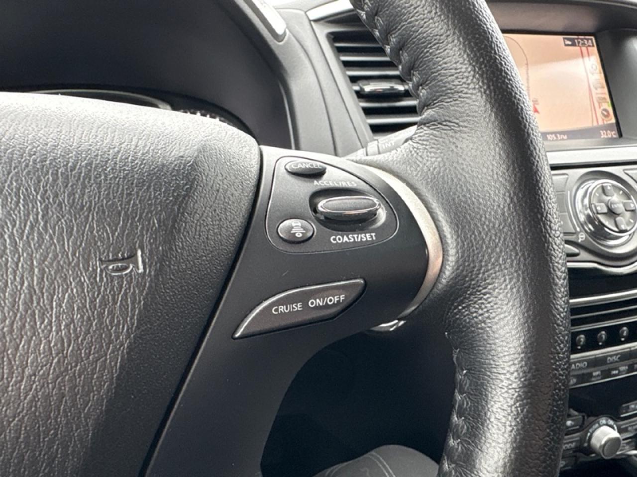 2020 Nissan Pathfinder SV Tech  - Navigation -  Heated Seats Photo