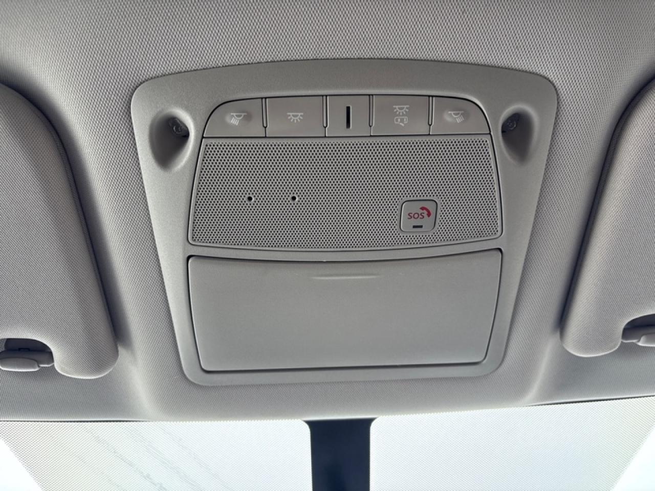 2020 Nissan Pathfinder SV Tech  - Navigation -  Heated Seats Photo