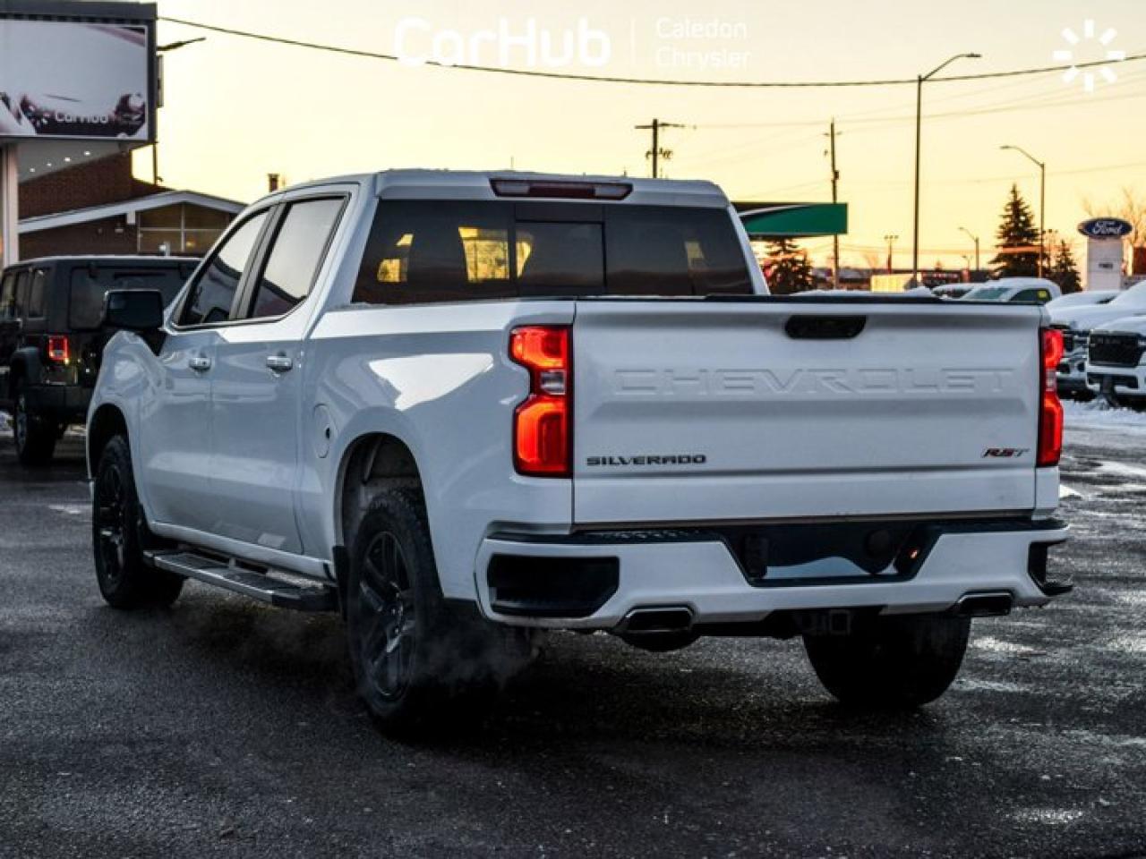 2024 Chevrolet Silverado 1500 RST4WD Crew Cab 147" 5.3L 13.4"Display Heated front Seats Photo