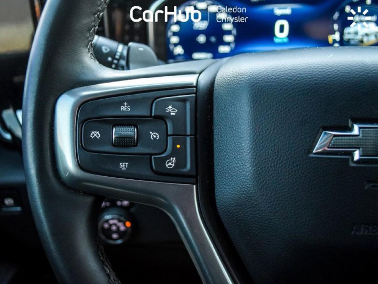 2024 Chevrolet Silverado 1500 RST4WD Crew Cab 147" 5.3L 13.4"Display Heated front Seats Photo