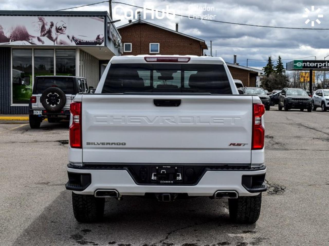 2024 Chevrolet Silverado 1500 RST4WD Crew Cab 147" 5.3L  5 passengers with captain chair Photo