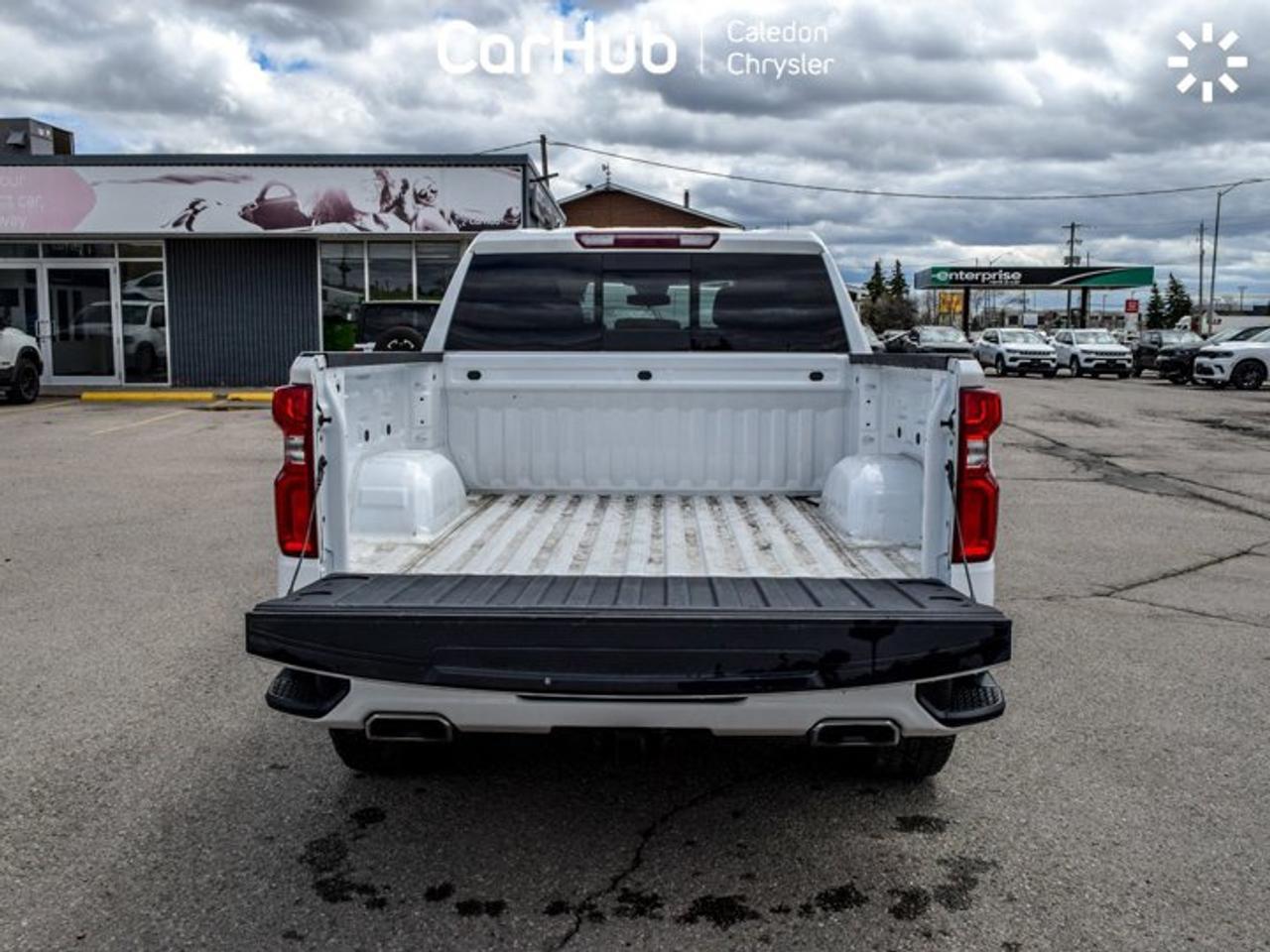 2024 Chevrolet Silverado 1500 RST4WD Crew Cab 147" 5.3L  5 passengers with captain chair Photo