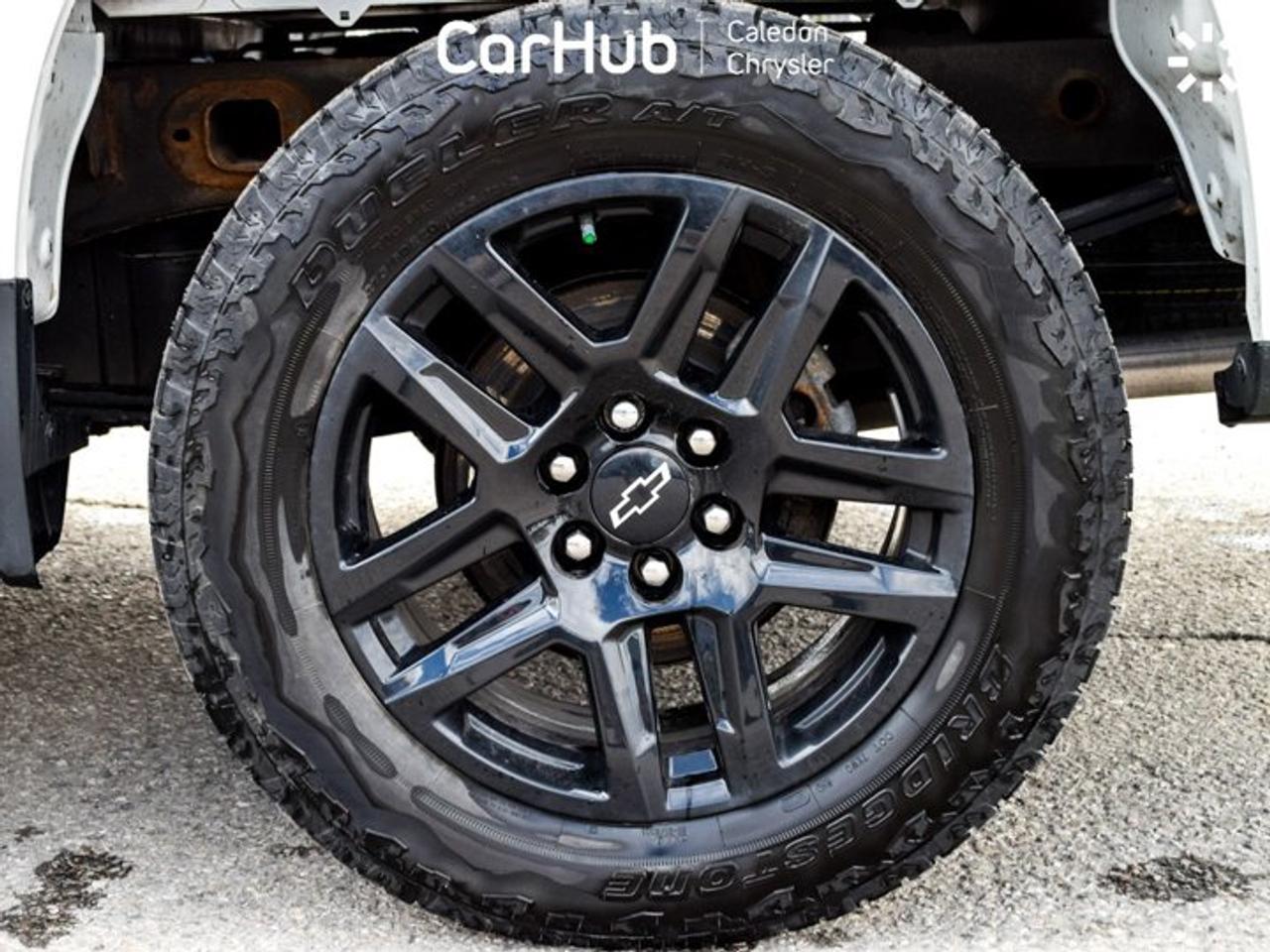 2024 Chevrolet Silverado 1500 RST4WD Crew Cab 147" 5.3L  5 passengers with captain chair Photo