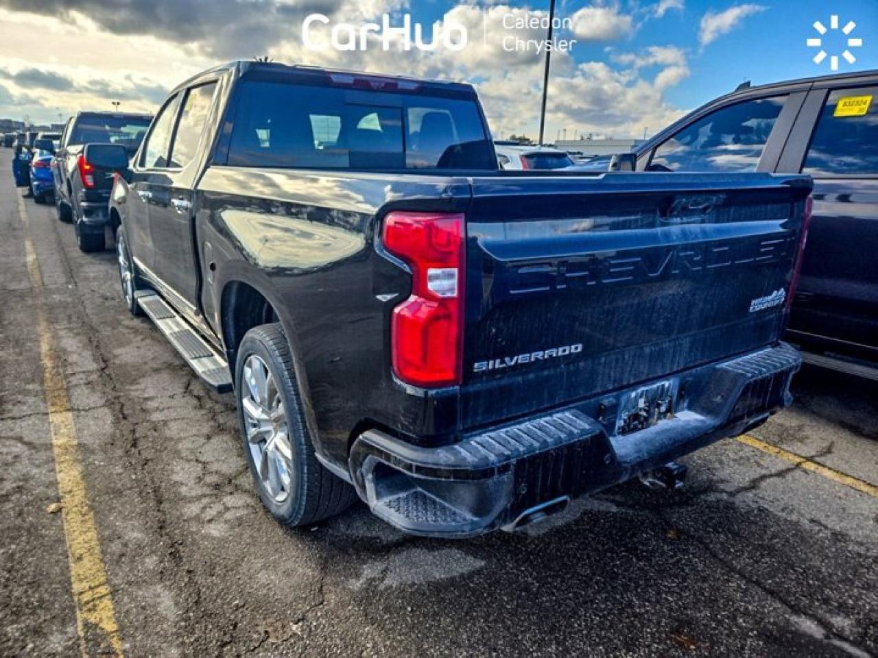 2023 Chevrolet Silverado 1500 High Country 4WD Crew Cab 147" 5.3L Leather 13.4"Display Photo4