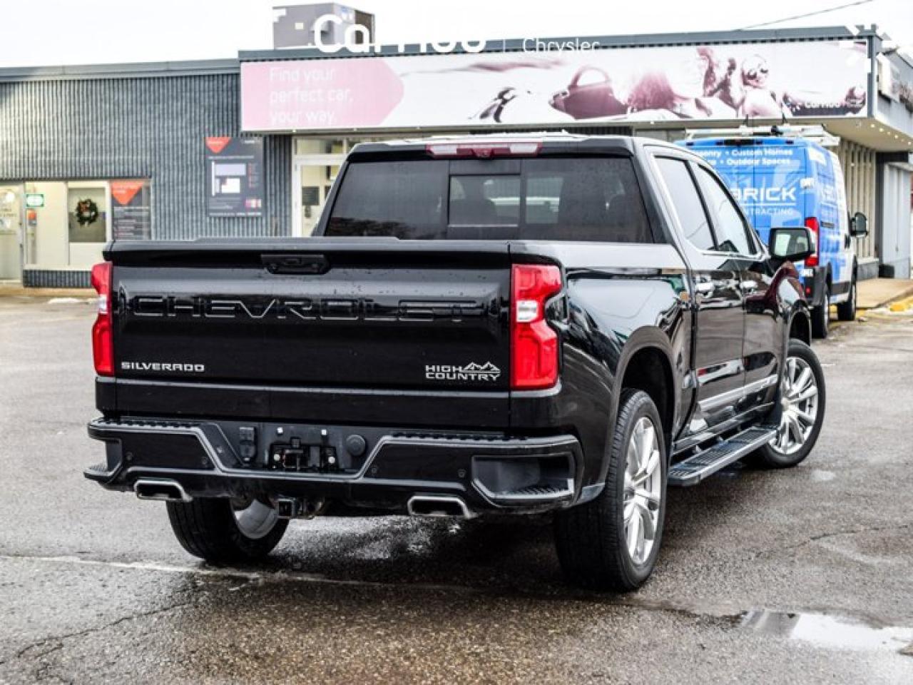 2023 Chevrolet Silverado 1500 High Country 4WD Crew Cab 147" 5.3L Leather 13.4"Display Photo