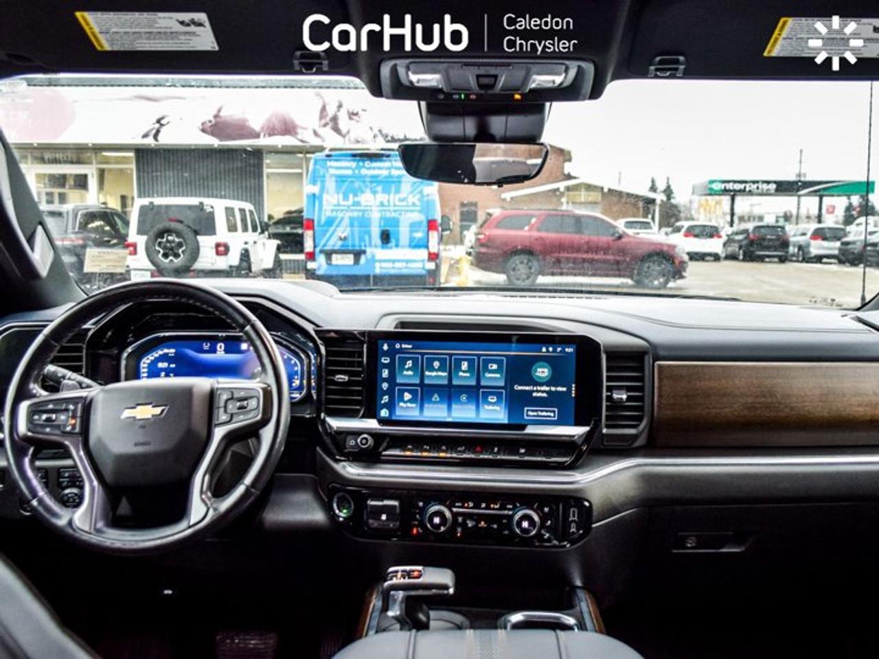 2023 Chevrolet Silverado 1500 High Country 4WD Crew Cab 147" 5.3L Leather  5 passengers with captain chair Photo