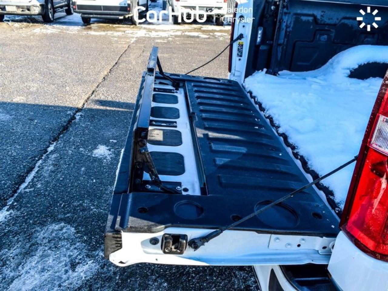 2024 Chevrolet Silverado 1500 RST 4WD Crew Cab 147"5.3L MultiPro Tailgate Remote Start Photo