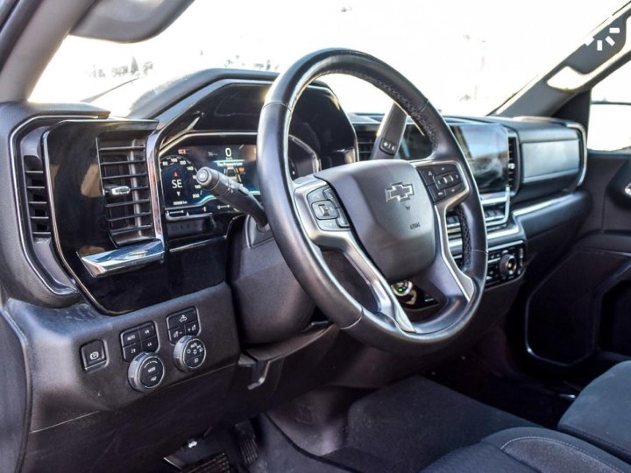 2024 Chevrolet Silverado 1500 RST 4WD Crew Cab 147"5.3L MultiPro Tailgate Remote Start Photo