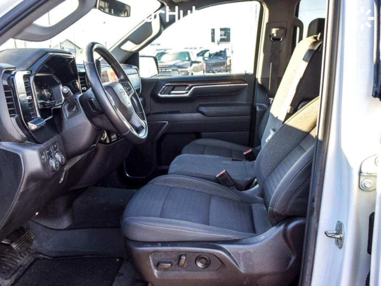 2024 Chevrolet Silverado 1500 RST 4WD Crew Cab 147"5.3L MultiPro Tailgate Remote Start Photo