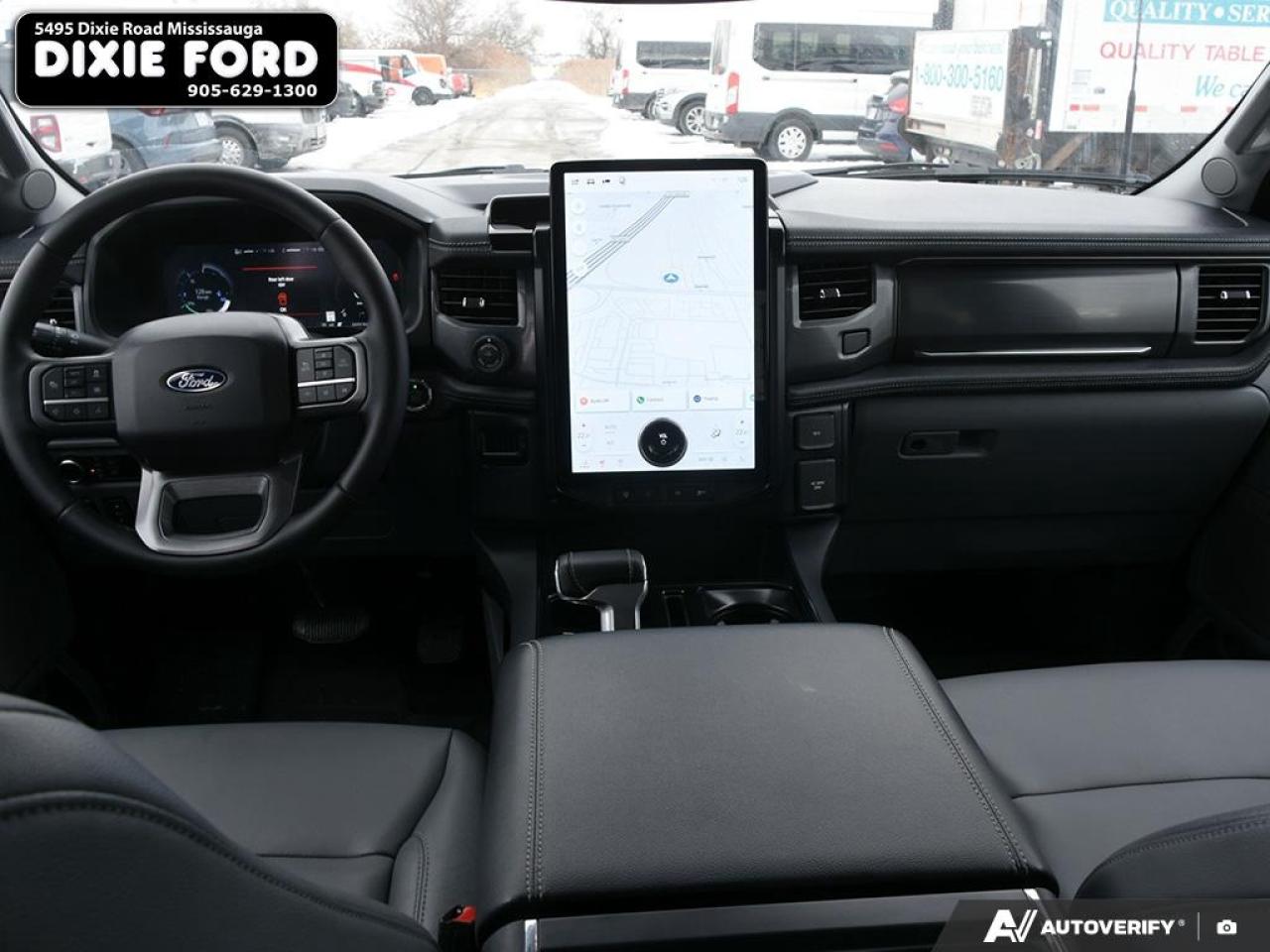 2025 Ford F-150 Lightning Flash Photo4