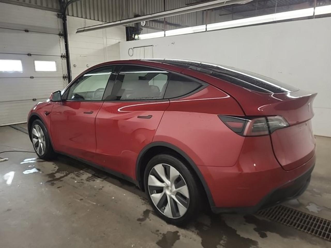 2022 Tesla Model Y Long Range AWD / No Accident / Clean Carfax - Photo #5