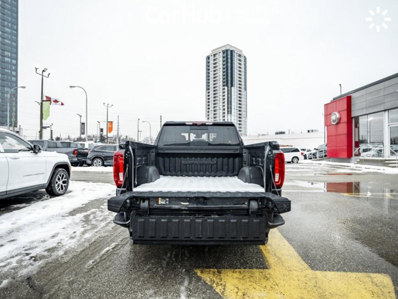 2023 GMC Sierra 1500 Denali 157'' 6.2L V8 Sunroof MultiPro Tailgate Leather Captain Seats Photo