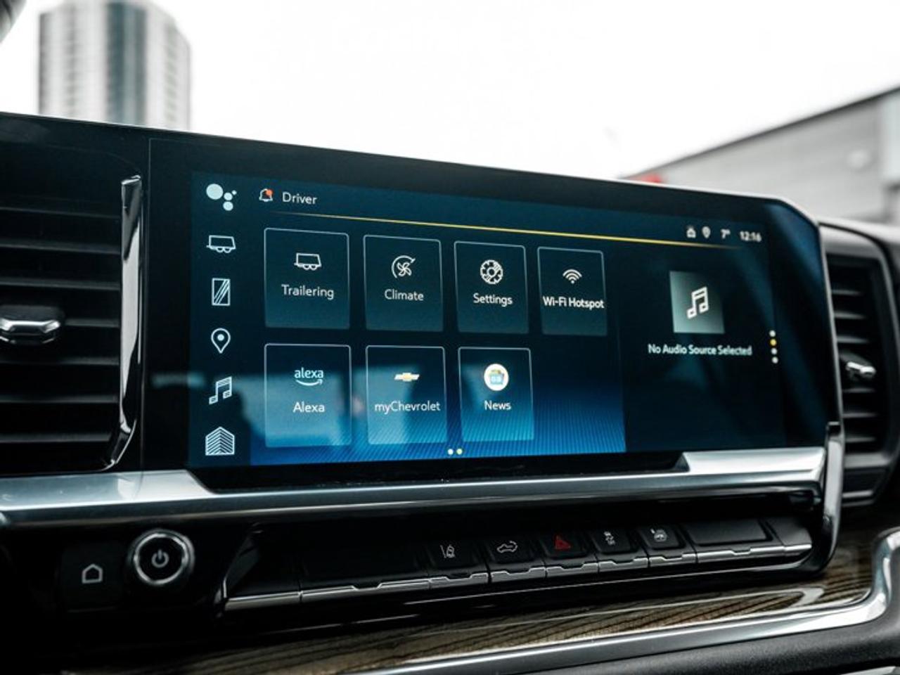 2024 Chevrolet Silverado 2500 HD LT 159'' 6.6L V8 Captain Seats 13.4'' Screen Remote Start Photo