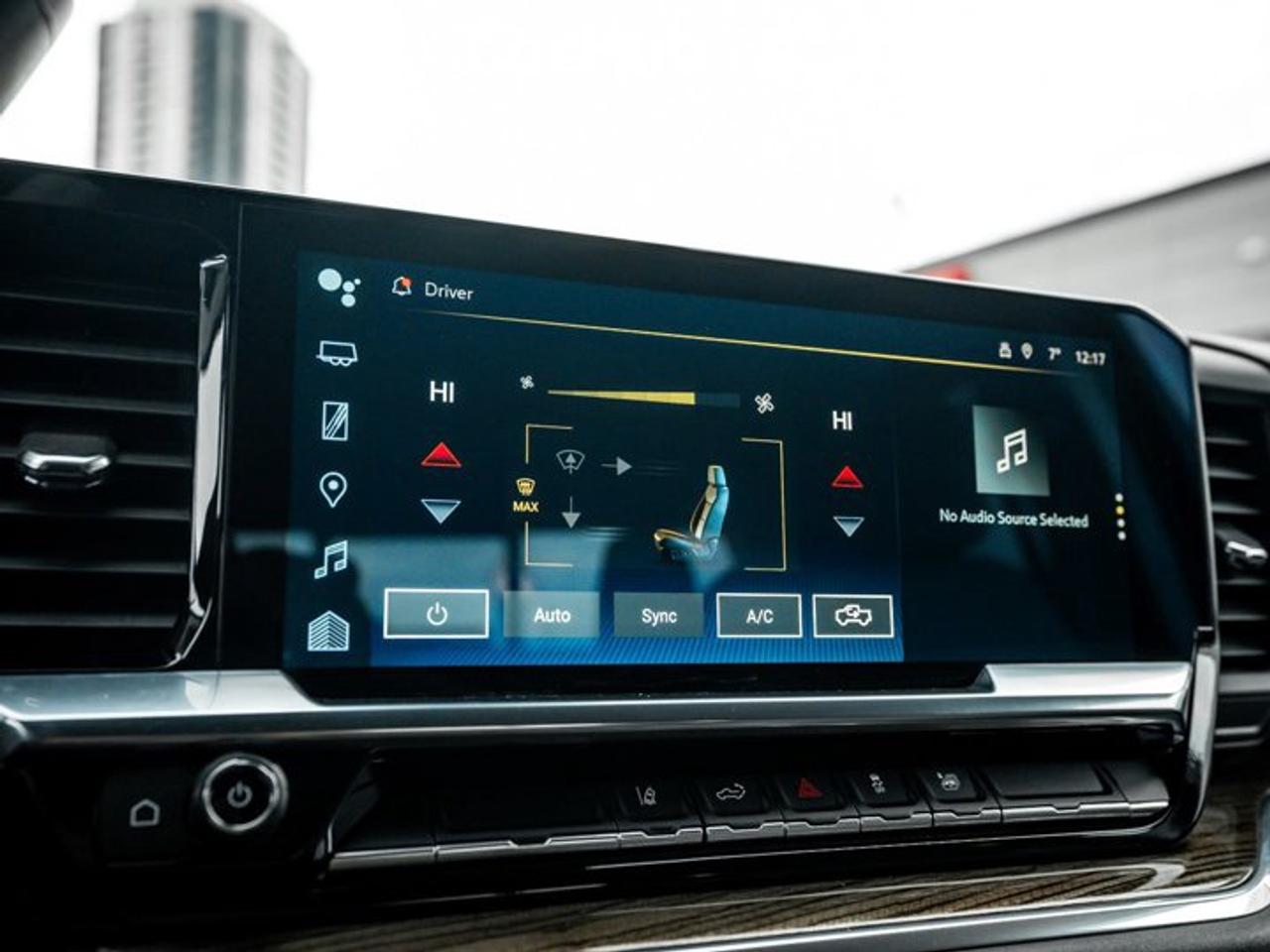 2024 Chevrolet Silverado 2500 HD LT 159'' 6.6L V8 Captain Seats 13.4'' Screen Remote Start Photo