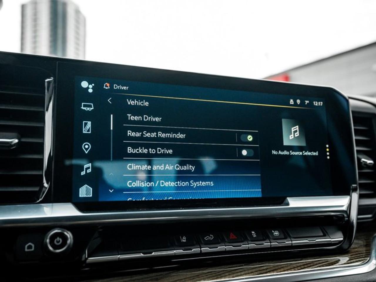 2024 Chevrolet Silverado 2500 HD LT 159'' 6.6L V8 Captain Seats 13.4'' Screen Remote Start Photo