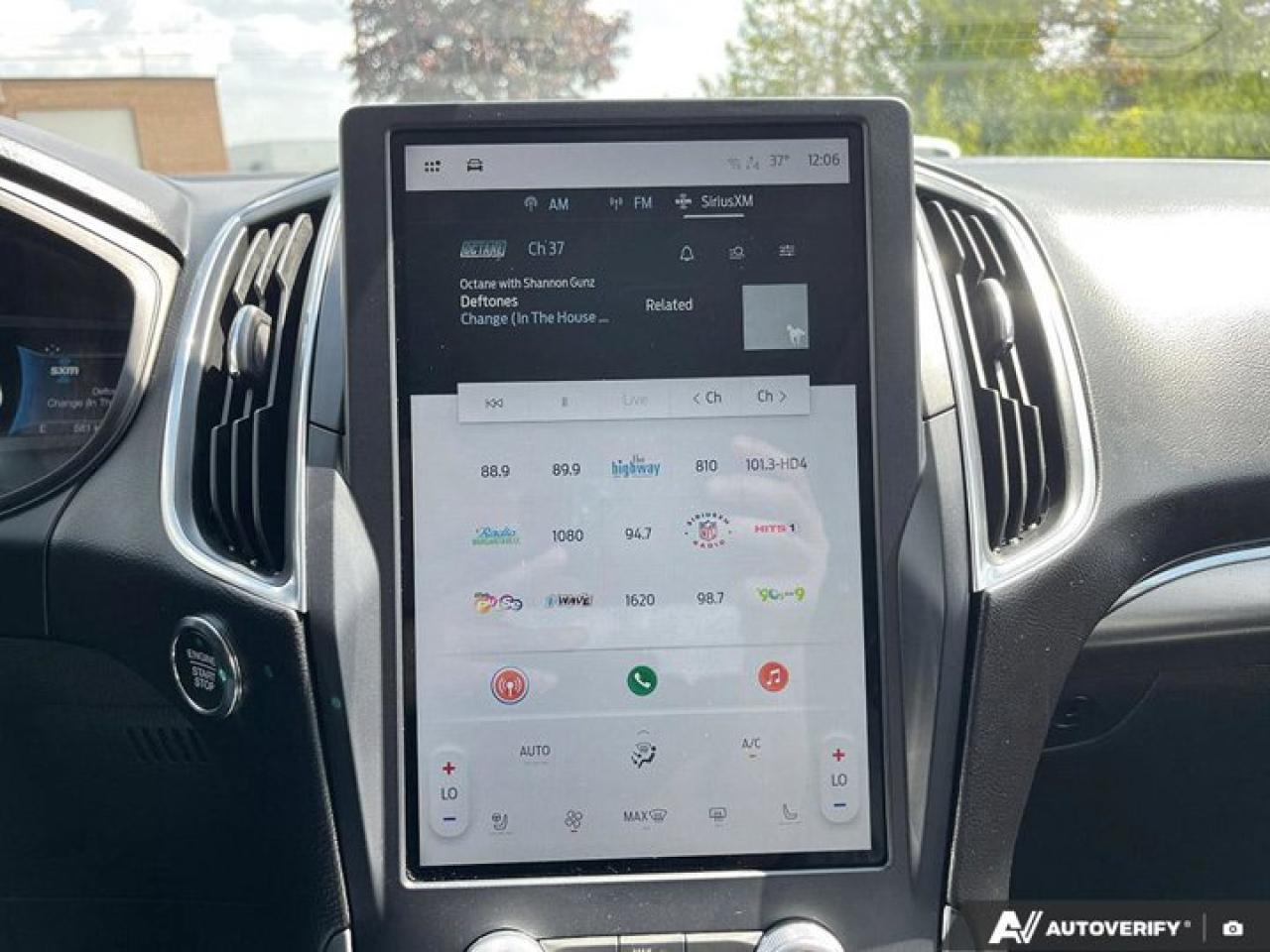 2023 Ford Edge Titanium | Pano Roof | Leather | Safety Tech | B&O Sound Photo4