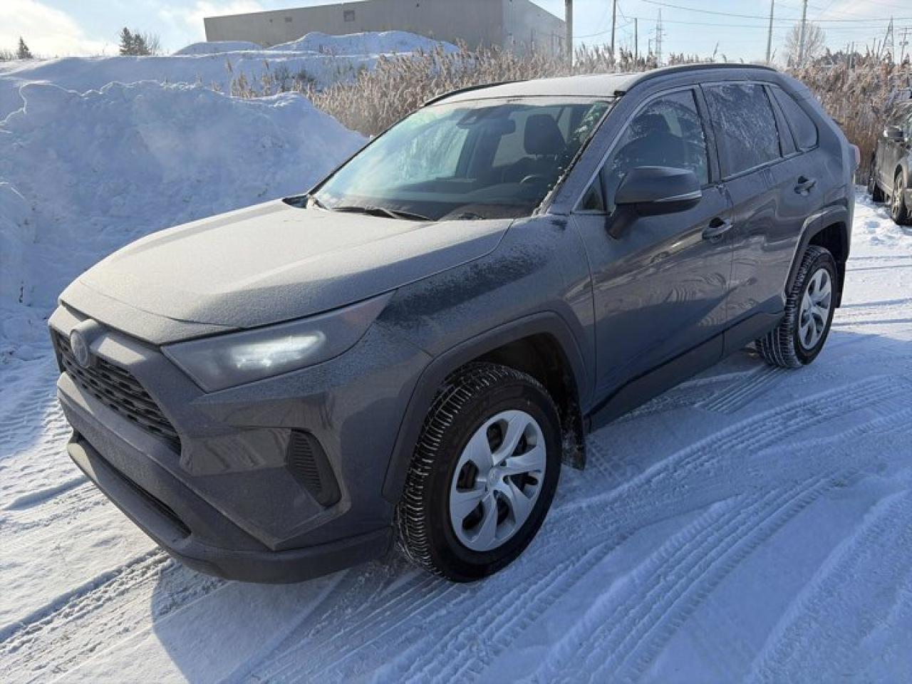 Used 2021 Toyota RAV4 LE | Carplay and Android Auto | Radar Cruise Control | Blind Spot Monitor | Heated Seats | and More! for sale in Guelph, ON