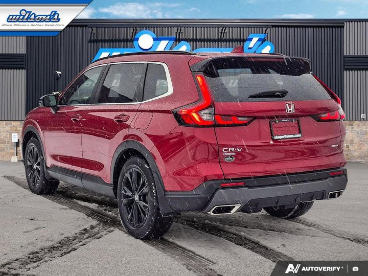 2024 Honda CR-V Hybrid Touring AWD | Leather | Sunroof | Nav | Heated Wheel + Seats | CarPlay + Android | Rear Cam & More ! Photo