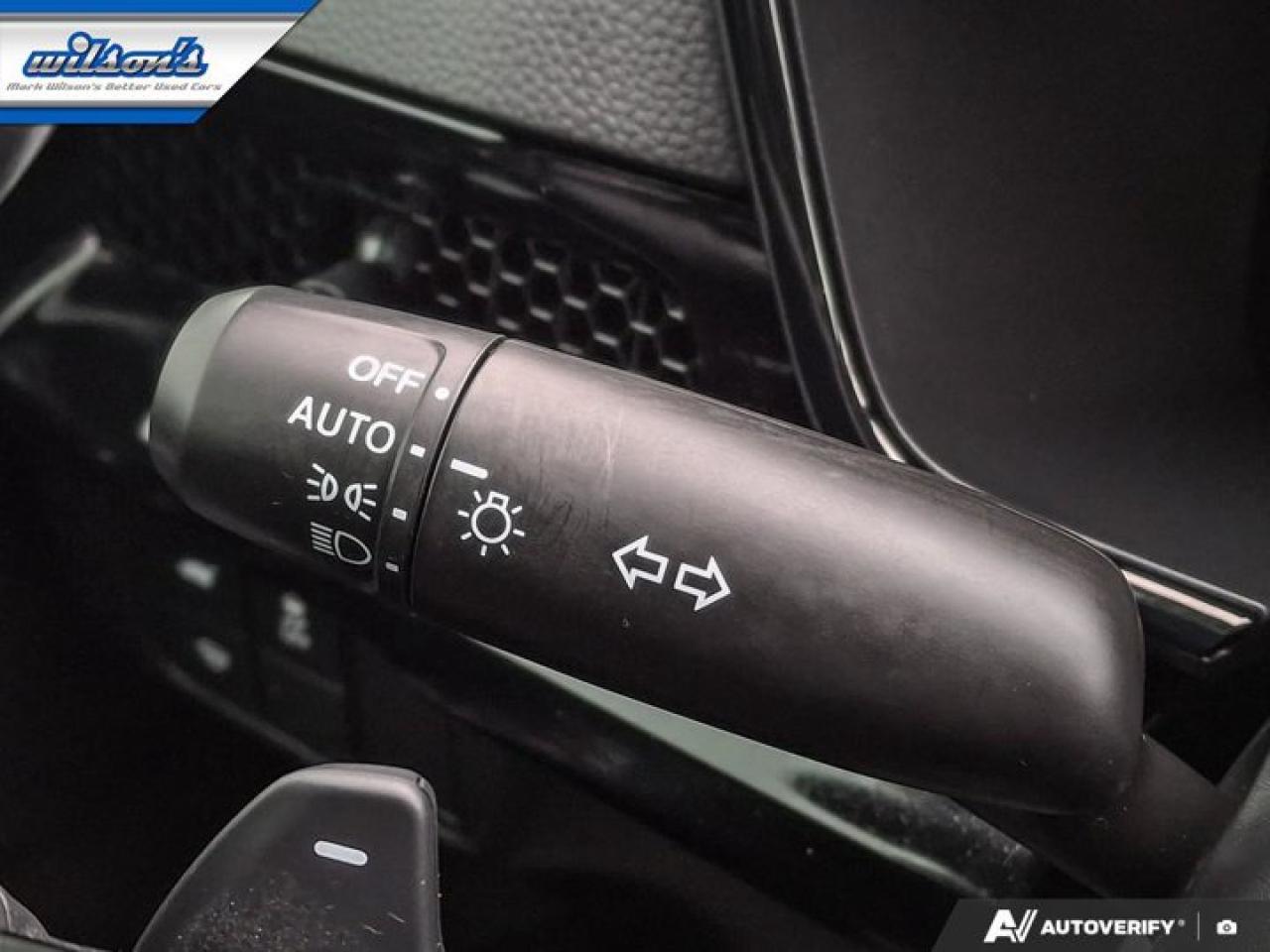 2024 Honda CR-V Hybrid Touring AWD | Leather | Sunroof | Nav | Heated Wheel + Seats | CarPlay + Android | Rear Cam & More ! Photo