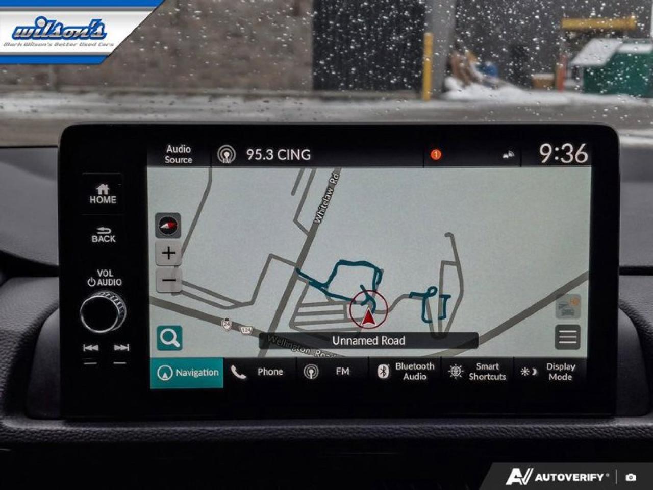 2024 Honda CR-V Hybrid Touring AWD | Leather | Sunroof | Nav | Heated Wheel + Seats | CarPlay + Android | Rear Cam & More ! Photo