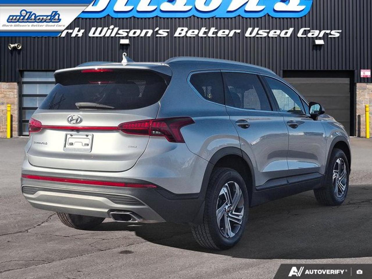 2021 Hyundai Santa Fe Essential | Apple CarPlay | Heated Seats | Low KMs Photo4