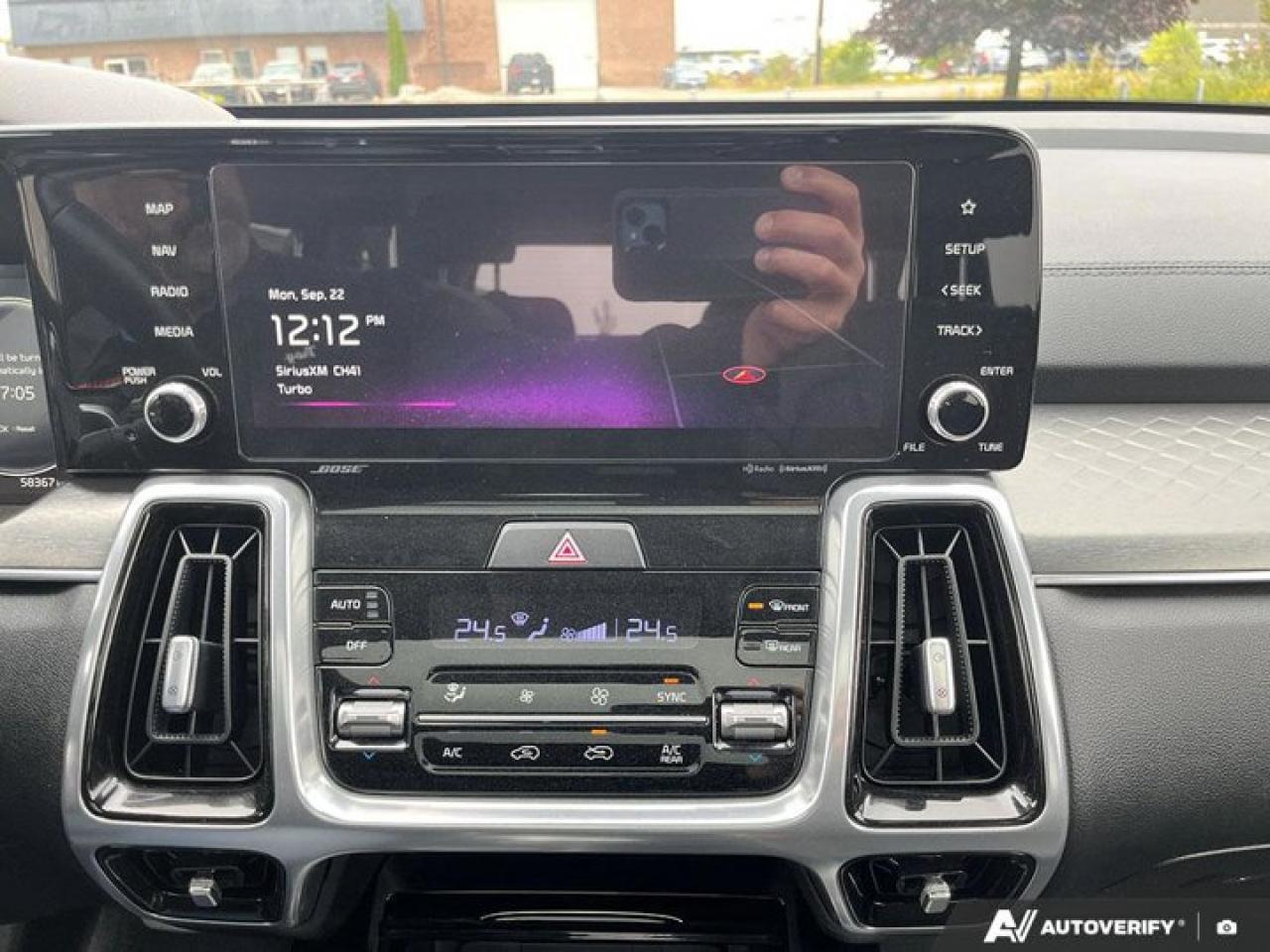 2023 Kia Sorento SX | Leather | Nav | Pano Roof | Apple CarPlay Photo