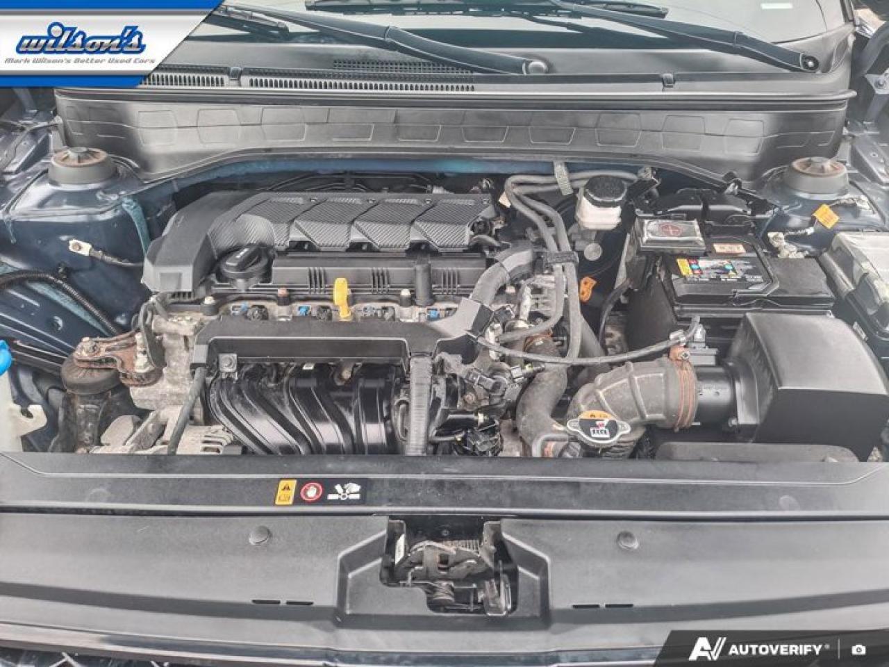 2024 Hyundai Venue Ultimate Denim | Sunroof | Heated Seats + Steering | Remote Start | CarPlay | Keyless Entry & More ! Photo