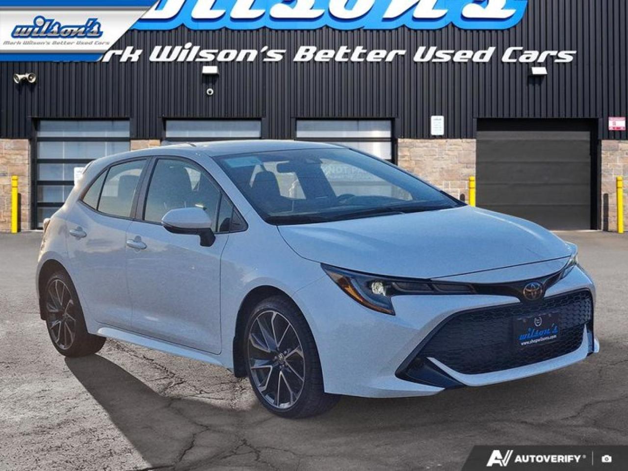 2021 Toyota Corolla Hatchback SE Upgrade | Heated Steering + Seats | Carplay | Adaptive Cruise | Wireless Charger | and More ! Photo