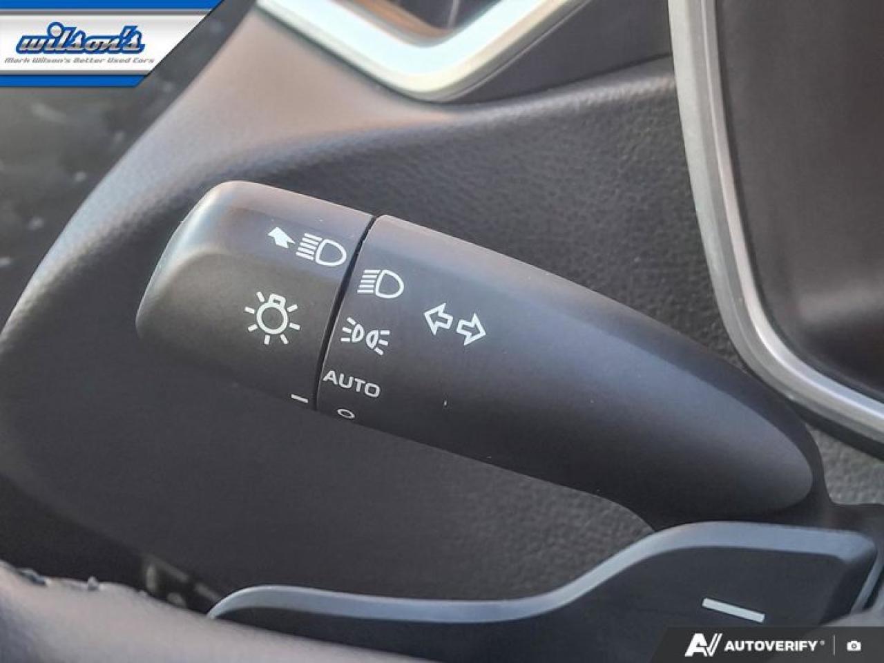 2021 Toyota Corolla Hatchback SE Upgrade | Heated Steering + Seats | Carplay | Adaptive Cruise | Wireless Charger | and More ! Photo