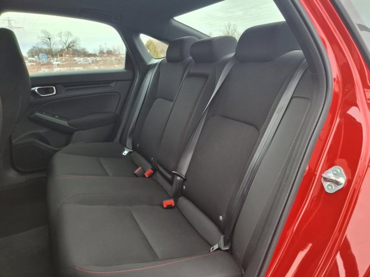 2022 Honda Civic SI Sedan 6-Speed Manual | Nav | Heated Wheel + Seats | CarPlay + Android | Adaptive Cruise | and More ! Photo