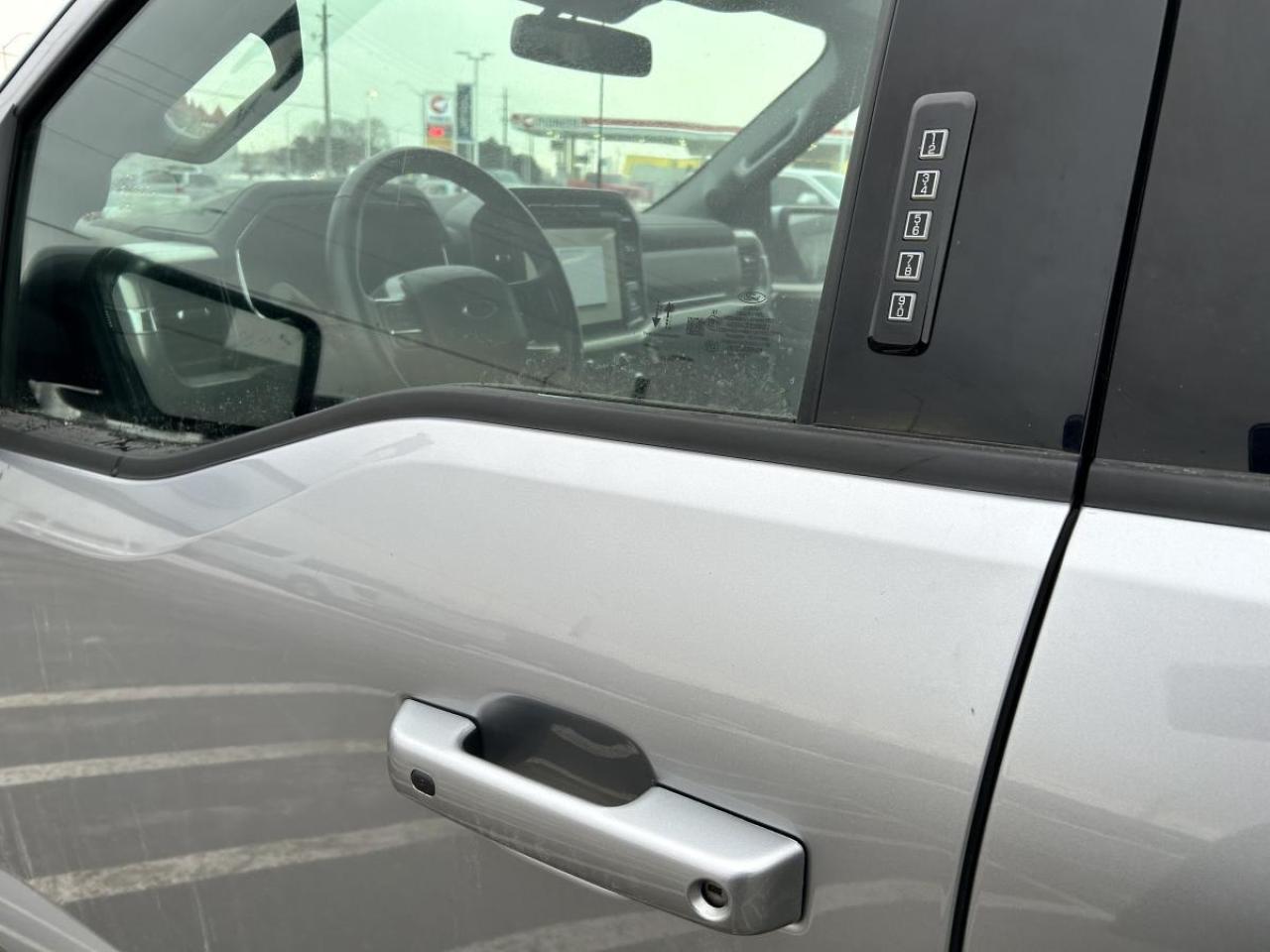 2022 Ford F-150 Lariat Photo