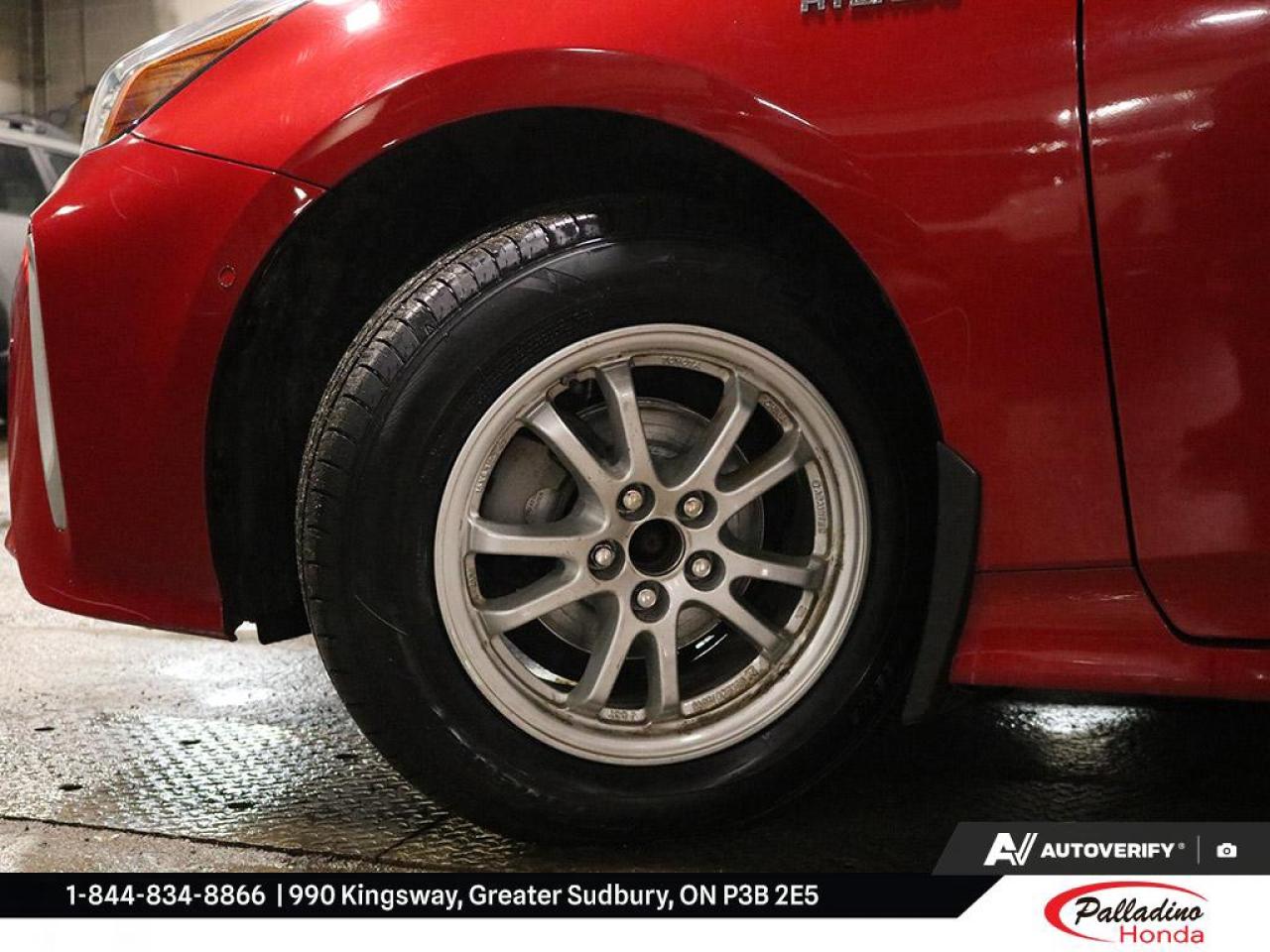 2019 Toyota Prius TECHNOLOGY Photo