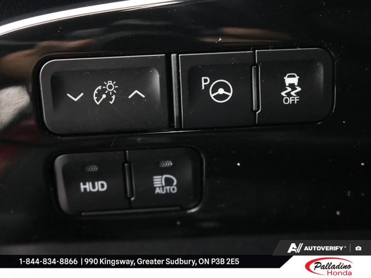 2019 Toyota Prius TECHNOLOGY Photo