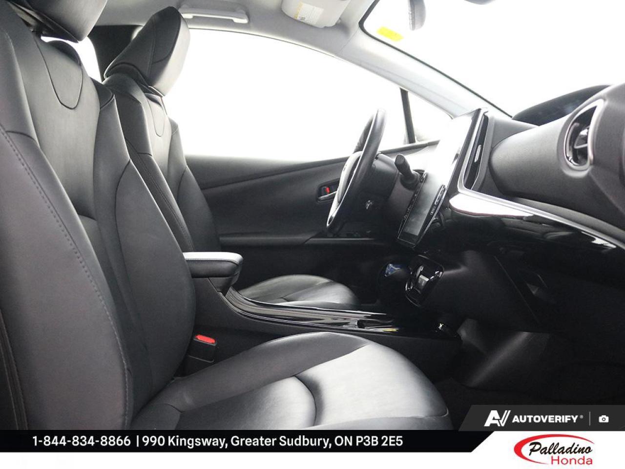 2019 Toyota Prius TECHNOLOGY Photo