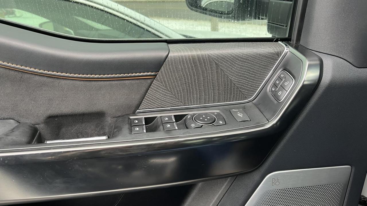 2022 Ford F-150 Platinum Photo