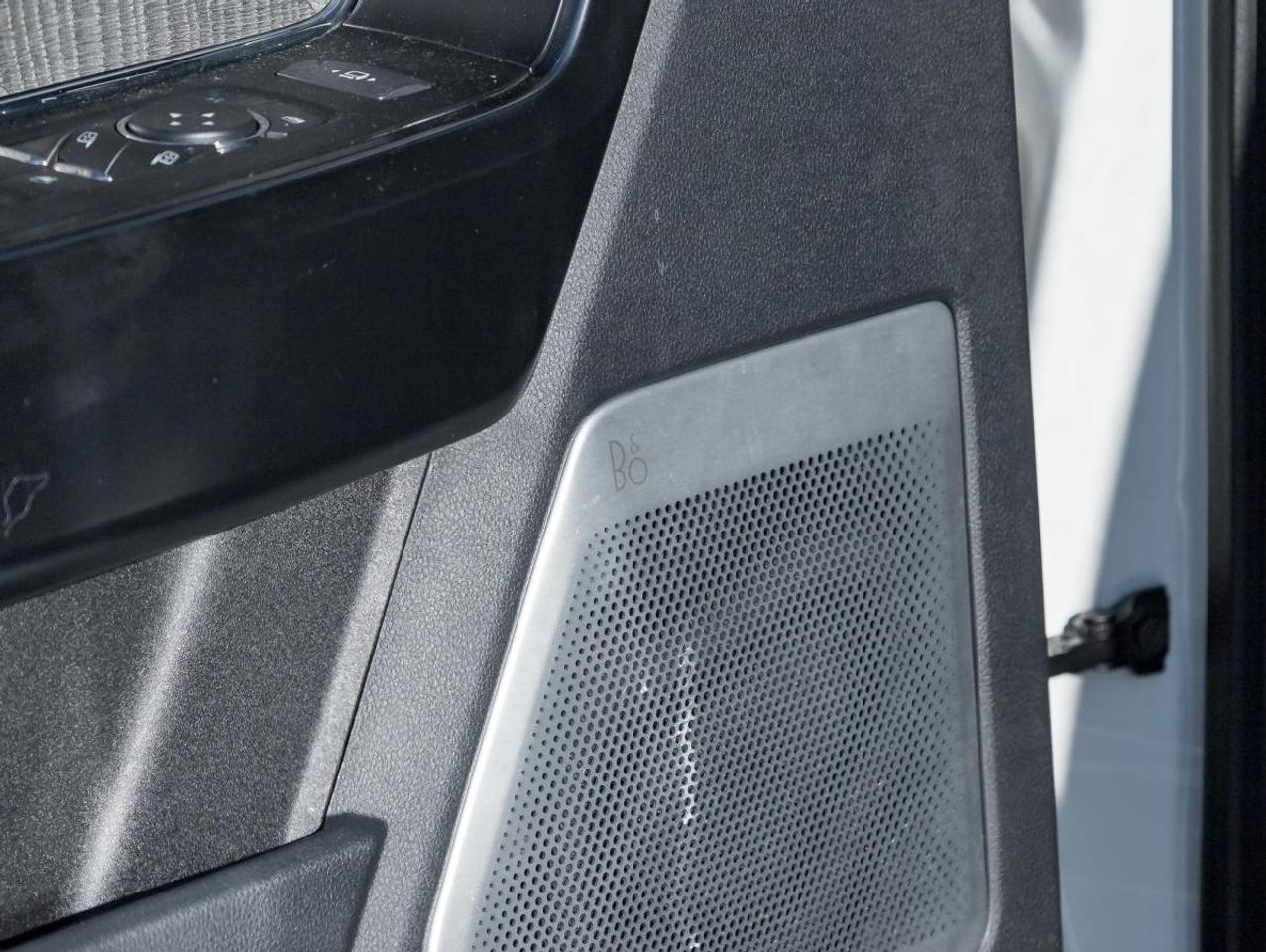 2022 Ford F-150 Platinum Photo