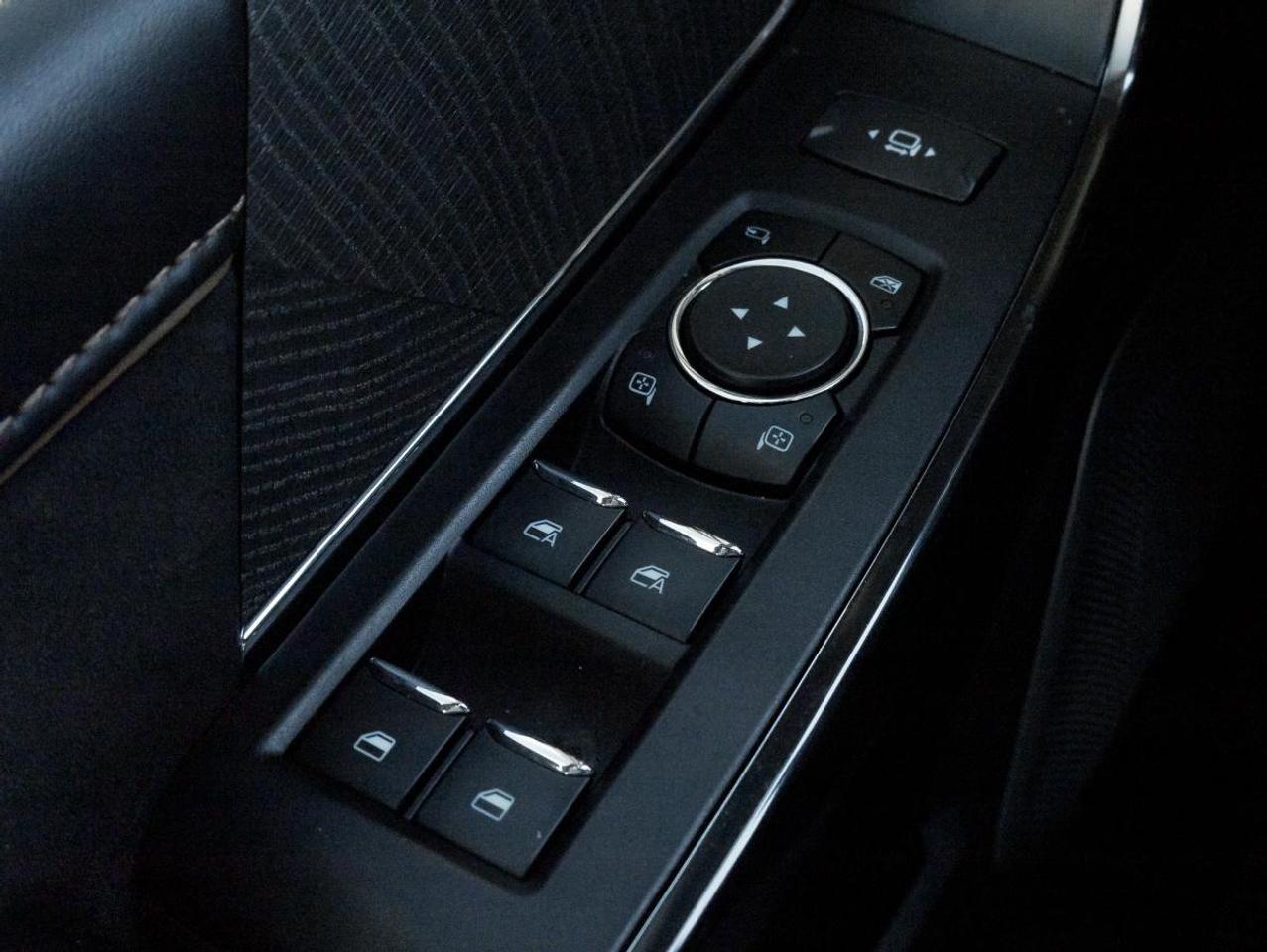 2022 Ford F-150 Platinum Photo