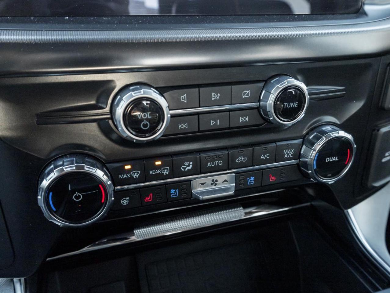 2022 Ford F-150 Platinum Photo