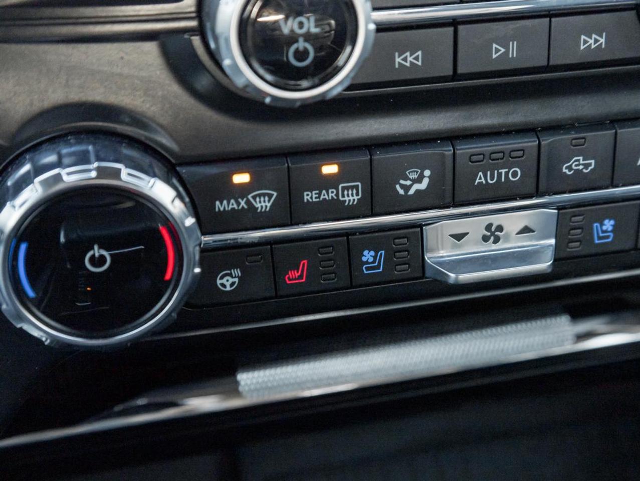 2022 Ford F-150 Platinum Photo