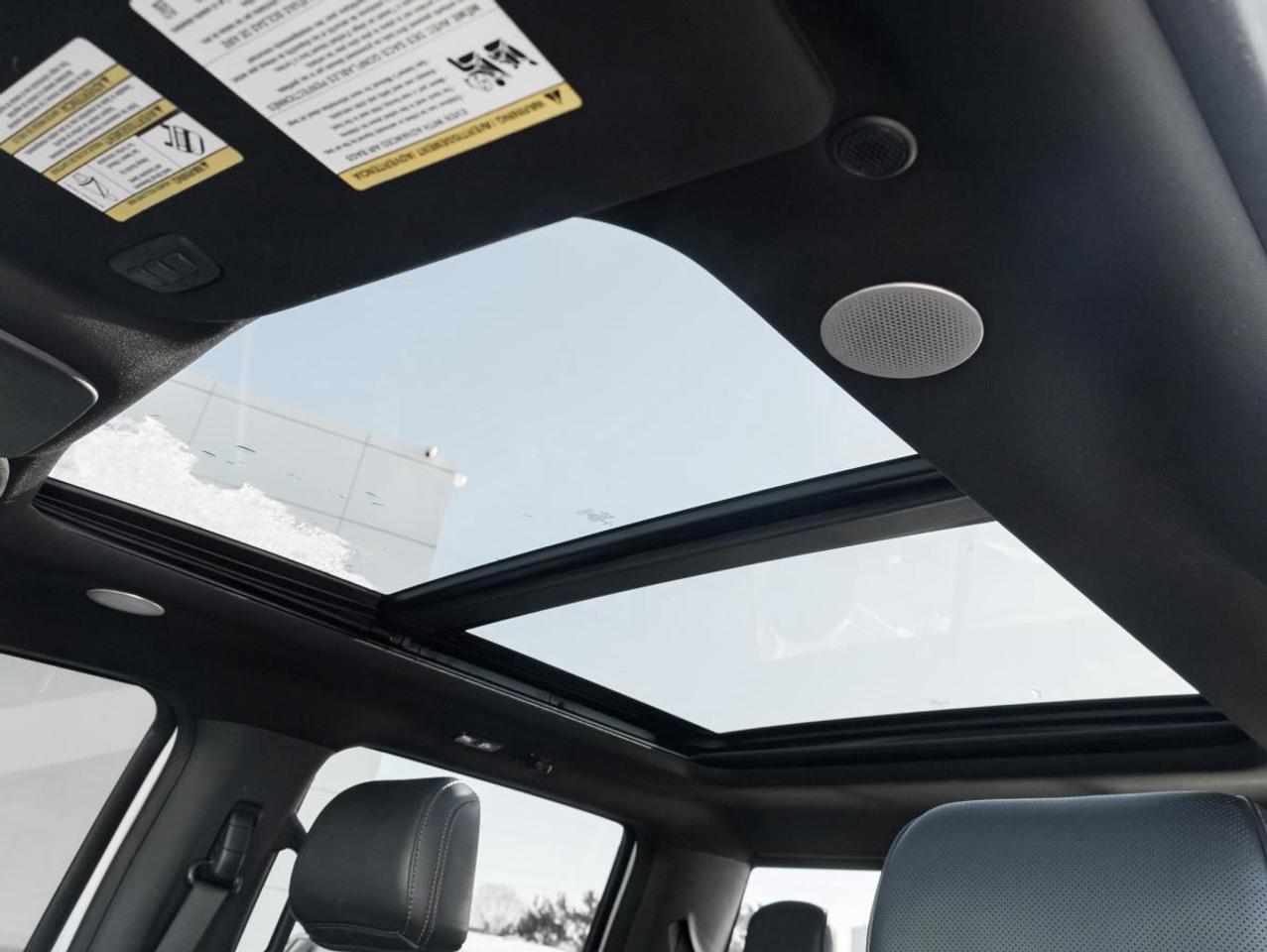 2022 Ford F-150 Platinum Photo