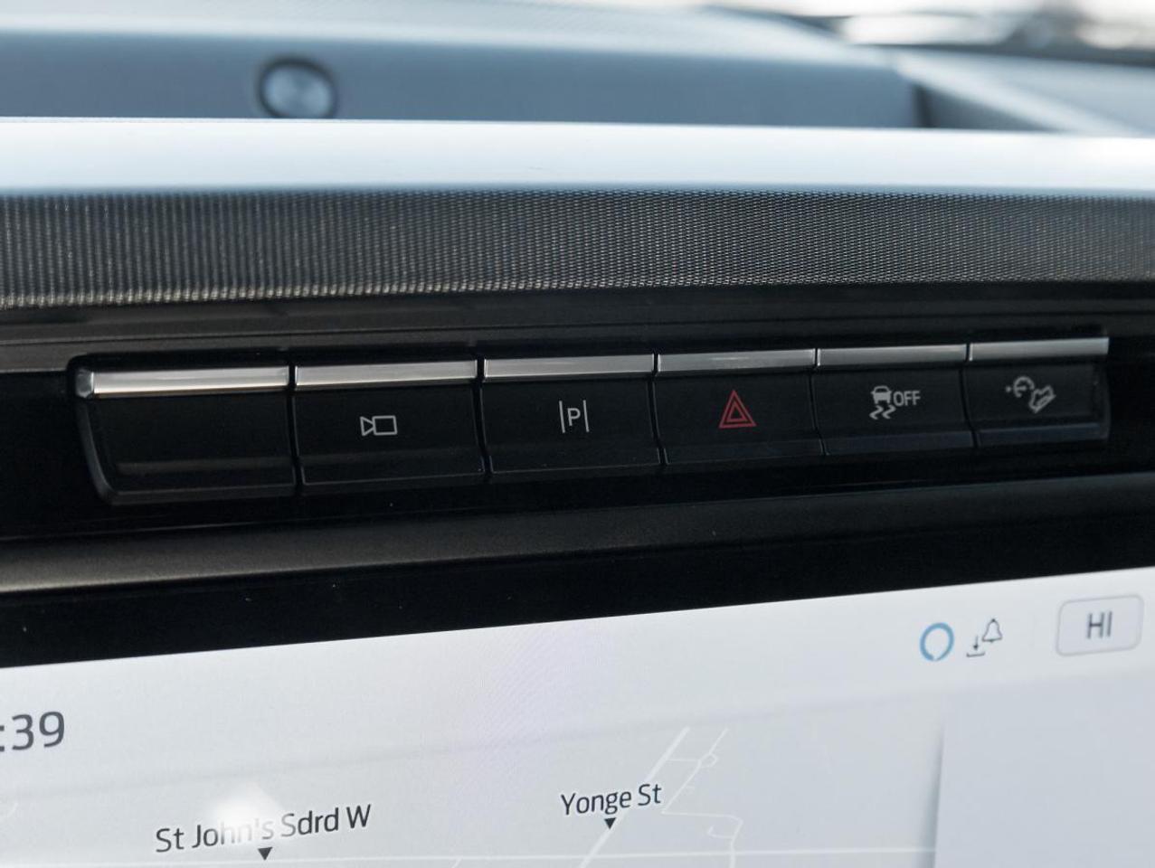 2022 Ford F-150 Platinum Photo